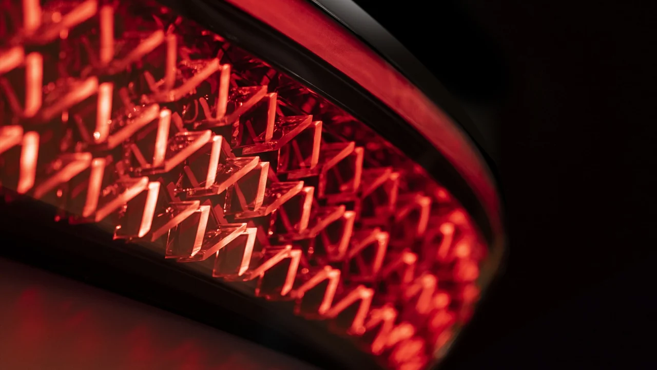 Rear lighting — pattern detail